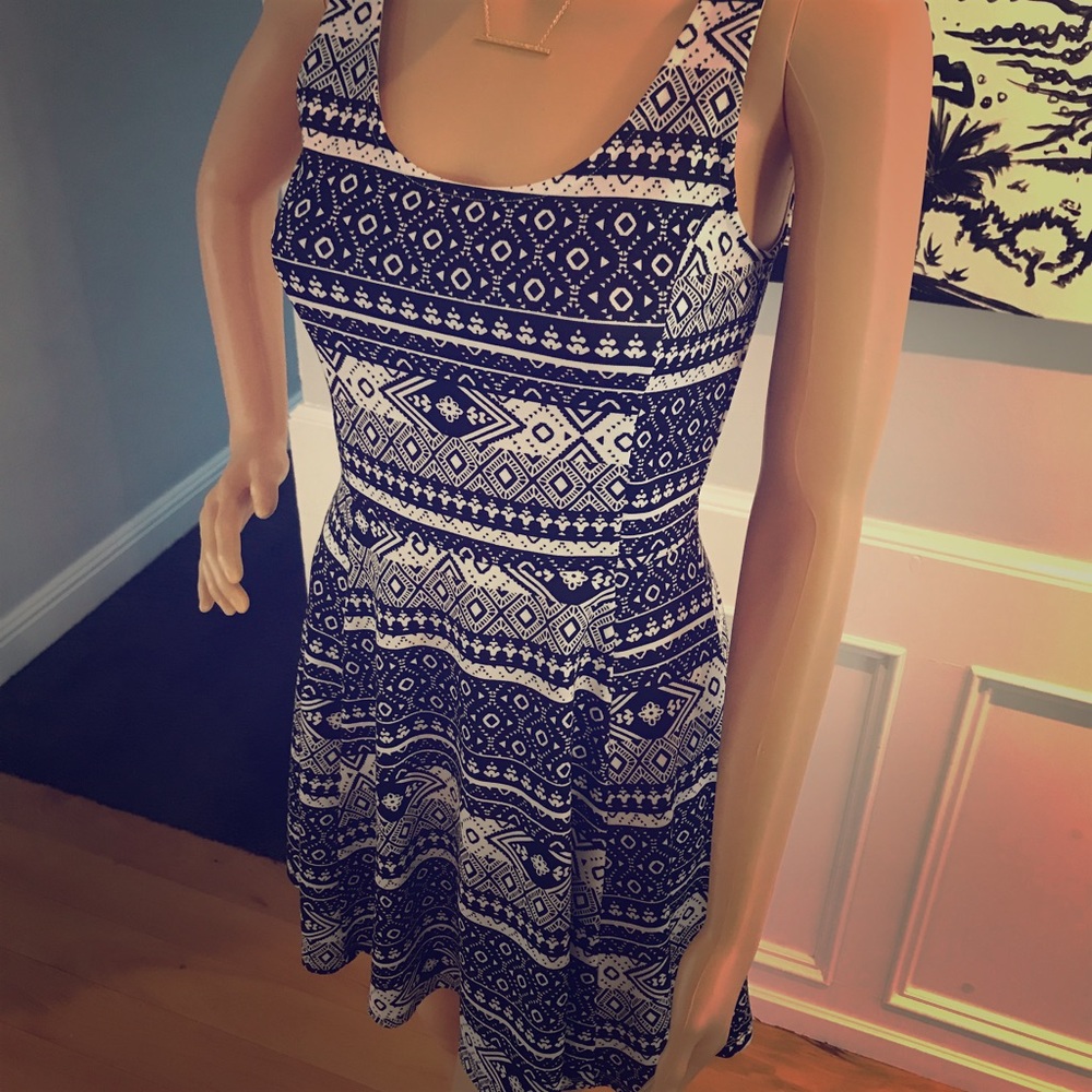 H&M Dress - Picture 5 of 7